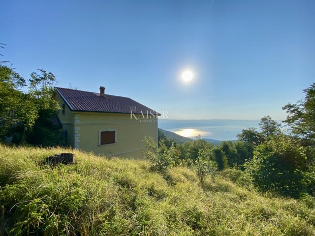 Opatija, Poklon - Villa in dem Naturpark mit Meerblick