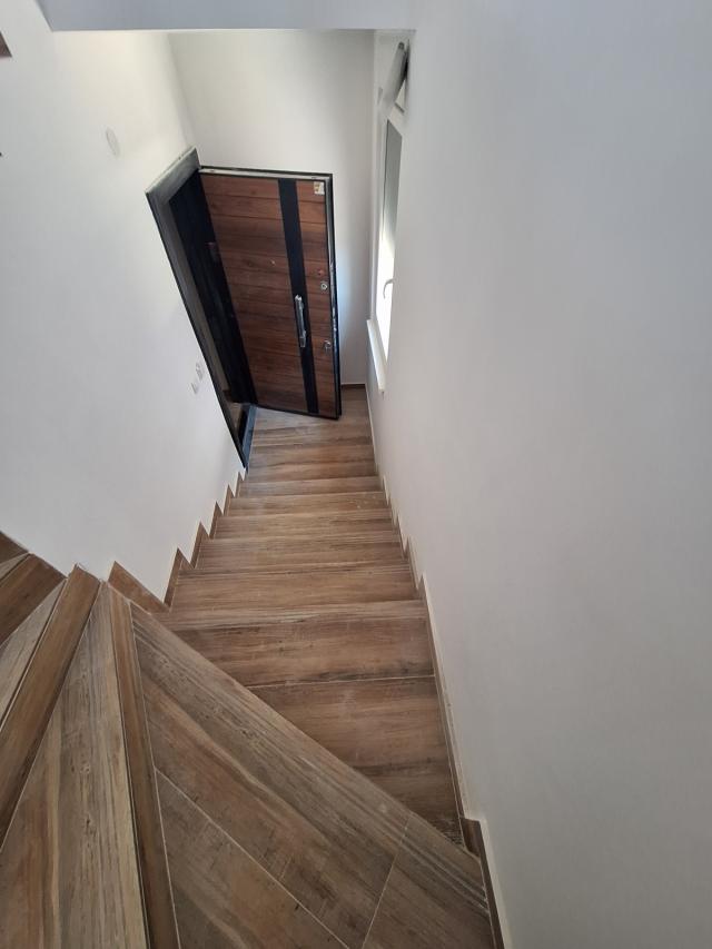 Mišeluk, moderne urbane vile + 80 m2 krovna terasa