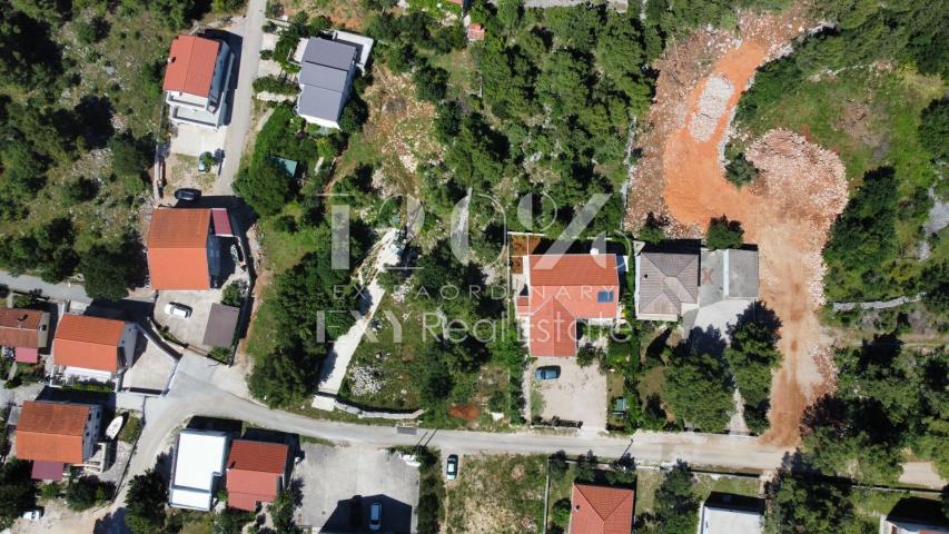 PRODAJA: Građevinsko zemljište, Starigrad, 1470 m2