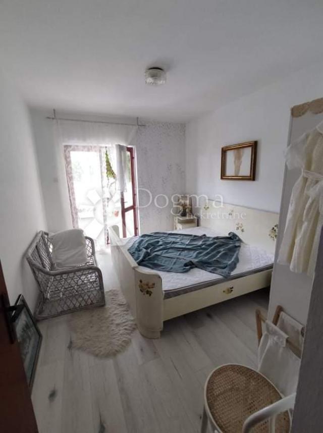 Apartment Miškovići, Pag, 96m2