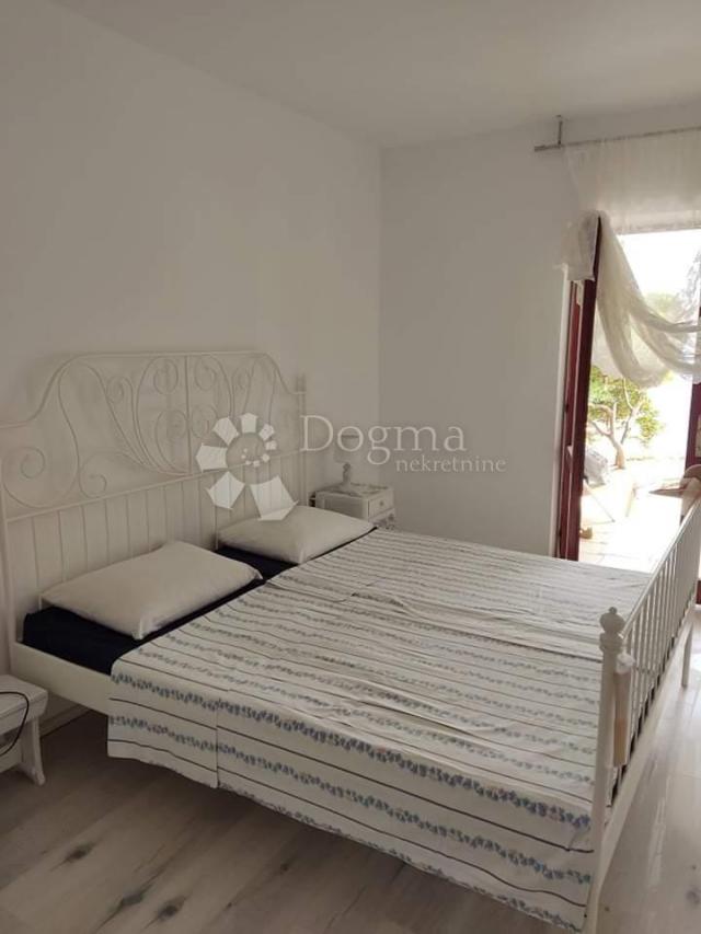 Apartment Miškovići, Pag, 96m2