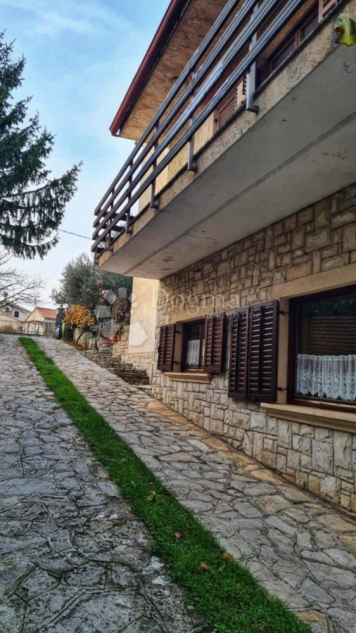 Haus Veli vrh, Pula, 400m2