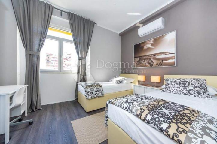 Flat Branimirova Obala, Zadar, 76m2