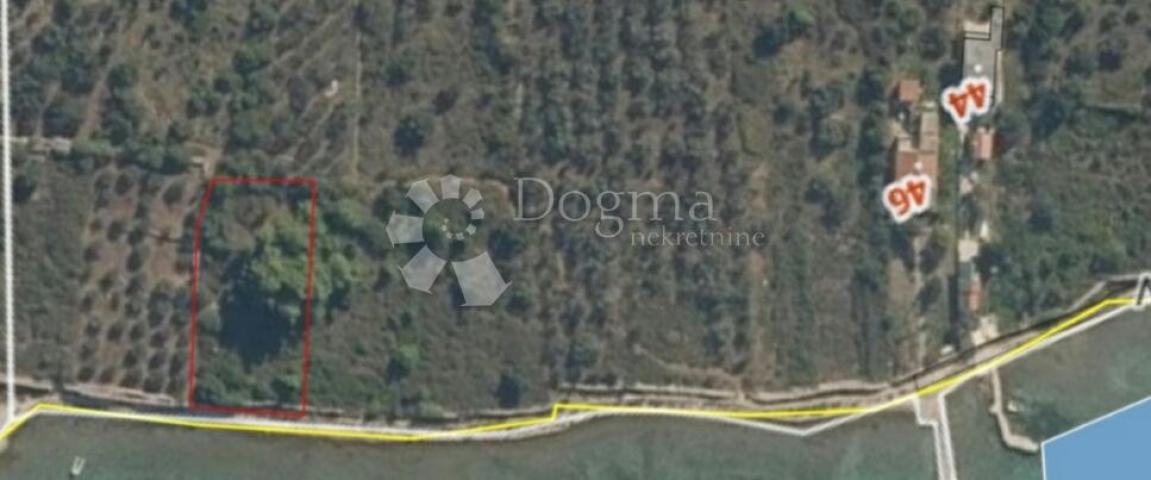 Land Prvić Šepurine, Vodice, Prvić, 1.268m2