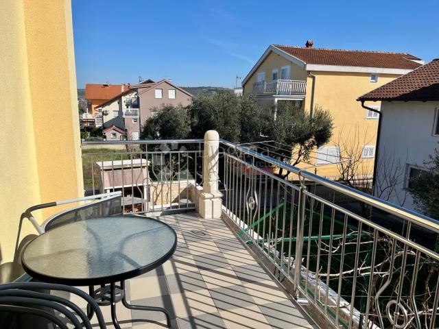 BILICE (ŠIBENIK) - APARTMENTHAUS 100 M VOM MEER ENTFERNT