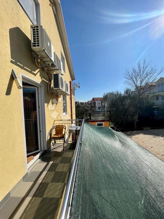 BILICE (ŠIBENIK) - APARTMENTHAUS 100 M VOM MEER ENTFERNT