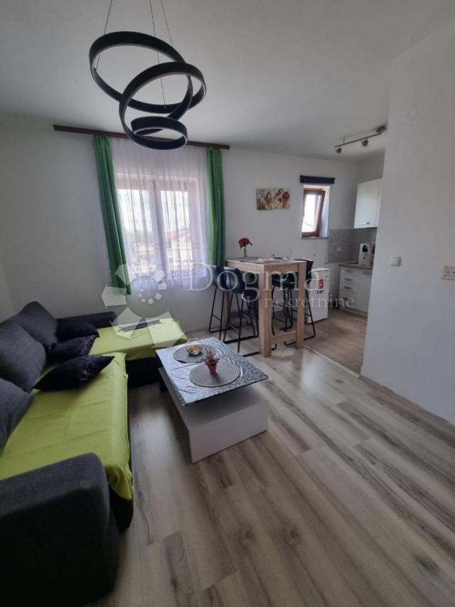 Istra - kuća s 5 apartmana u blizini Poreča