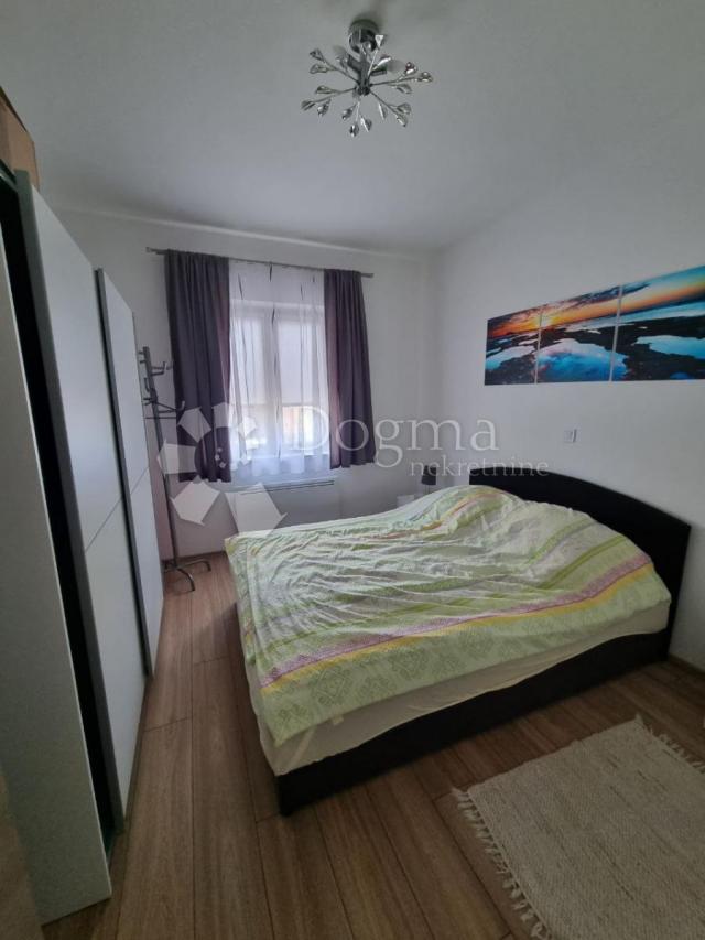 Istra - kuća s 5 apartmana u blizini Poreča