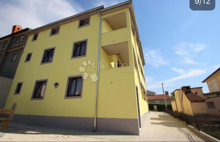 Istra - kuća s 5 apartmana u blizini Poreča