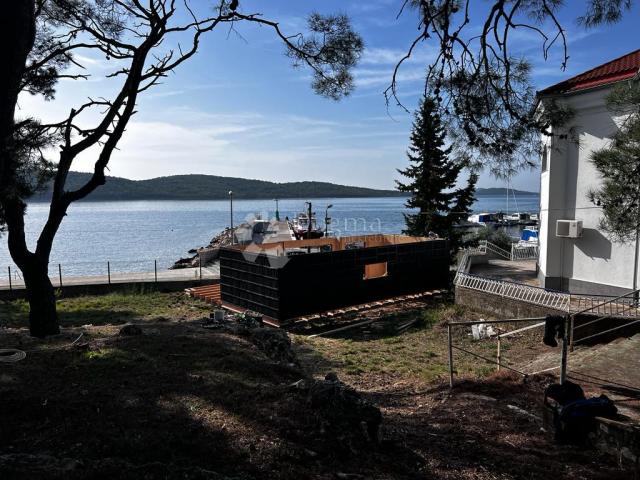 ZABLAĆE(ŠIBENIK)- LUKSUZNE MOBILNE KUĆICE PRVI RED DO MORA