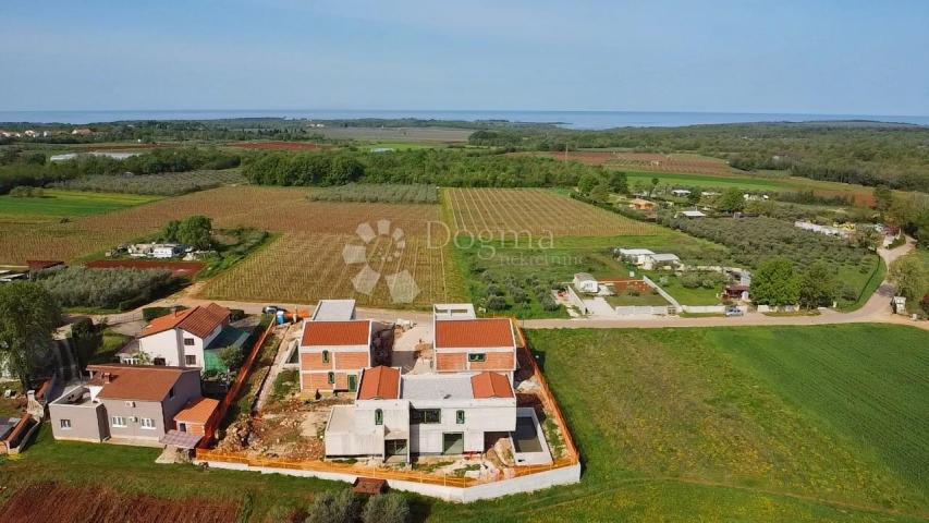 MODERNE VILLA MIT POOL UND MEERBLICK