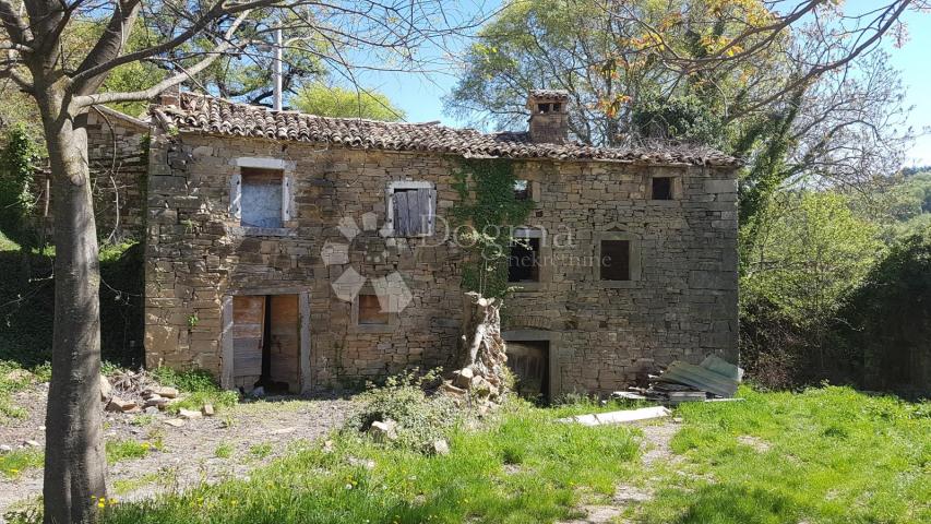 Haus Kosoriga, Buzet, 3.718m2