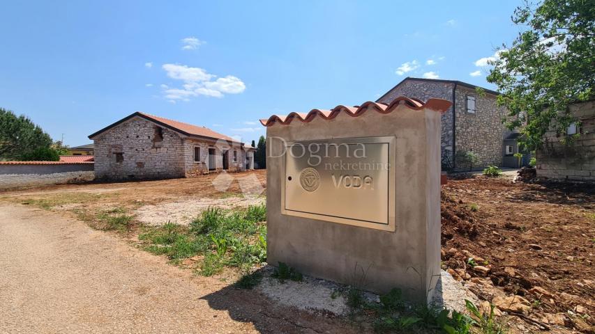 RARE OFFER! Detached Istrian house in the initial stage of reconstruction