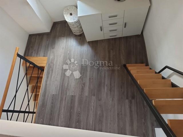 NOVOUREĐENI Apartman Baška stara jezgra 