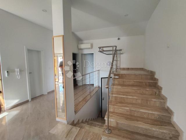 Apartman s panoramskim pogledom Njivice