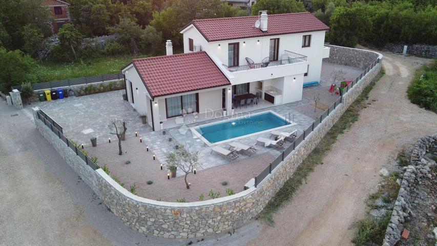 OTOK KRK MIRNA LOKACIJA - MODERNA VILLA