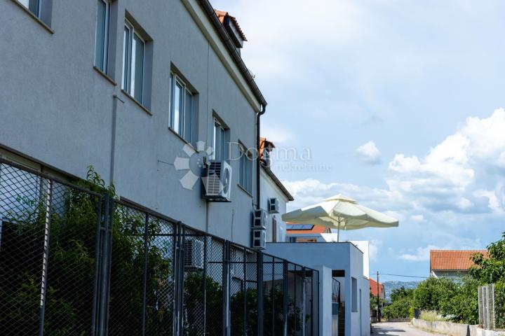 Hotel Murter, 10.000m2