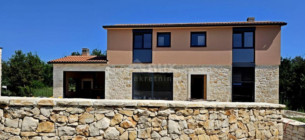 ISTRIA, LABIN - Immaculate stone house with swimming pool