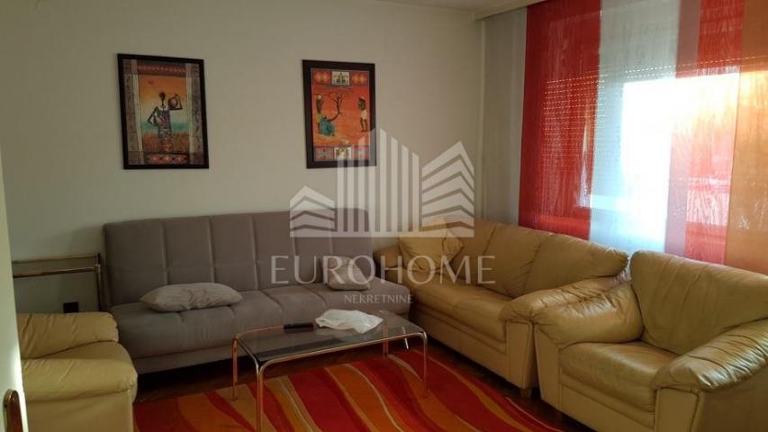 Flat Maksimir, 70m2