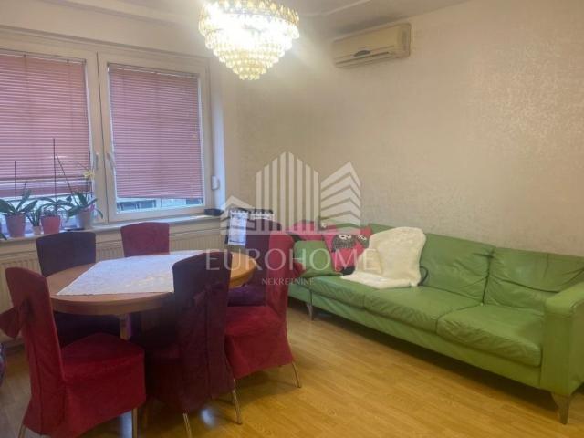 Flat Maksimir, 55m2