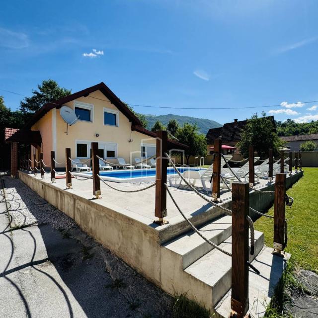 Luxusvilla mit Pool im Osten von Sarajevo zu vermieten