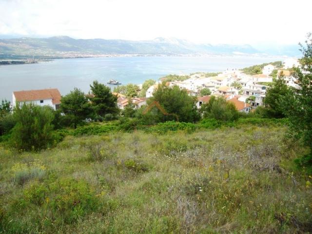 Trogir - građevinsko zemljište u Mastrinki 1514m2