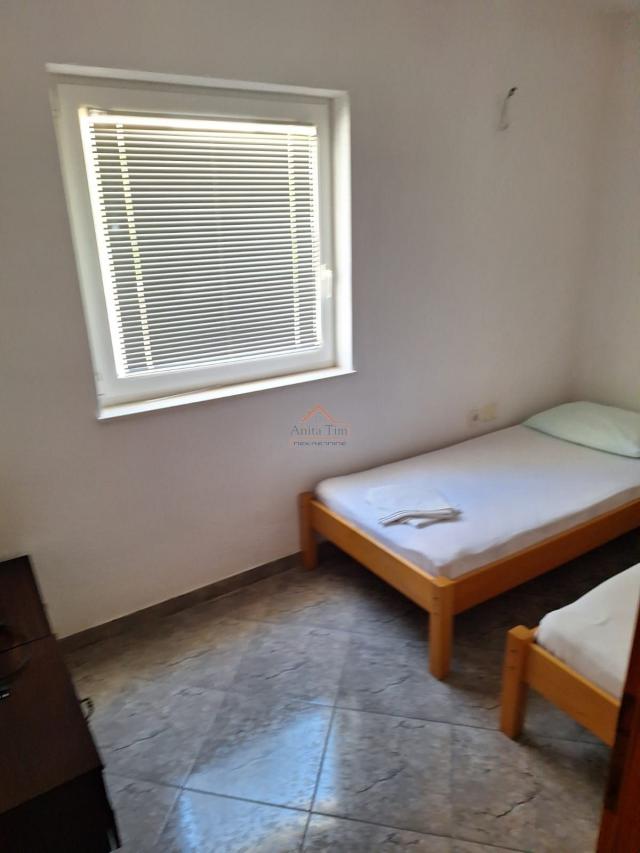 Lokva Rogoznica - PRILIKA!!! kuća sa 6 apartmana