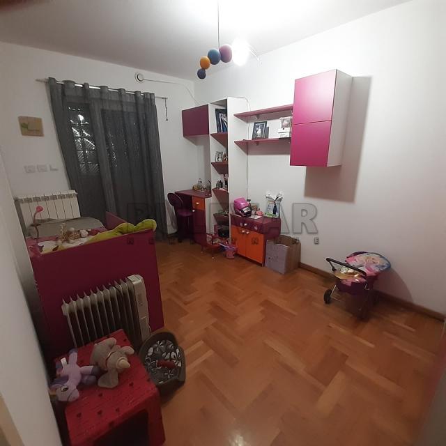 Odličan 2. 5 stan, 52m2,  novogradnja, prizemlje, Palilulska pijaca