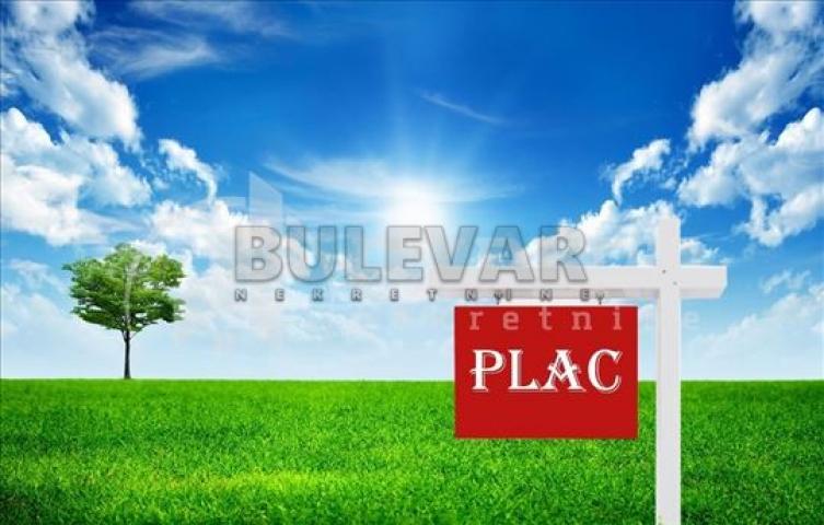 Plac - 482m2 - Delijski vis