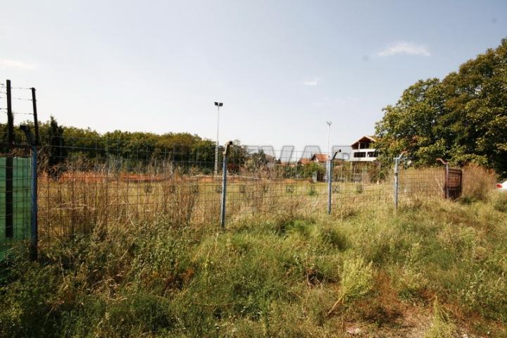 Plac, naselje Ratko Jović  2290 m2