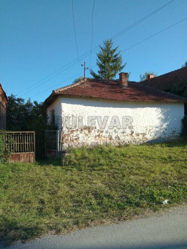 Porodična kuća, 8a, 100m2, Ovsinjinac