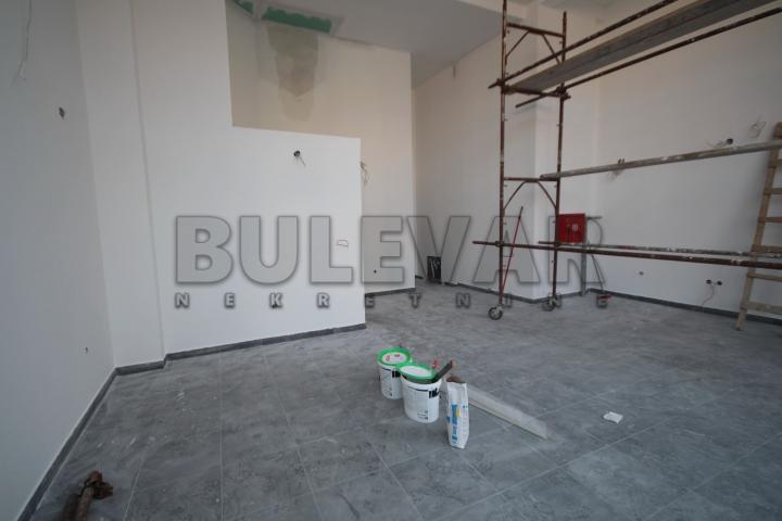 Lokal, poslovni prostor, centar, novogradnja, 44m2