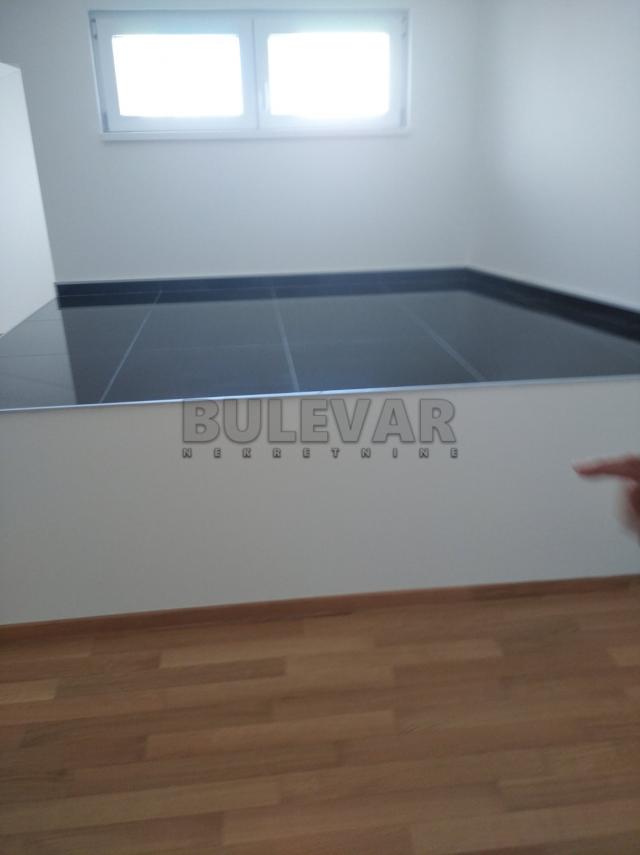 Novogradnja Centar, 4. 0 stan  131 m2