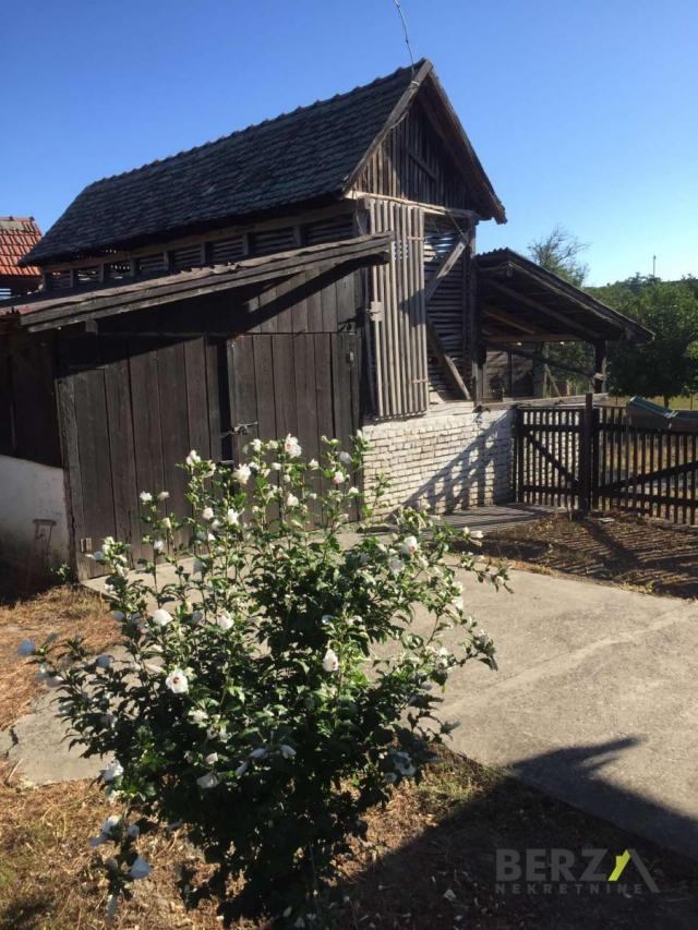 DOMAĆINSTVO U CENTRU NADALJA