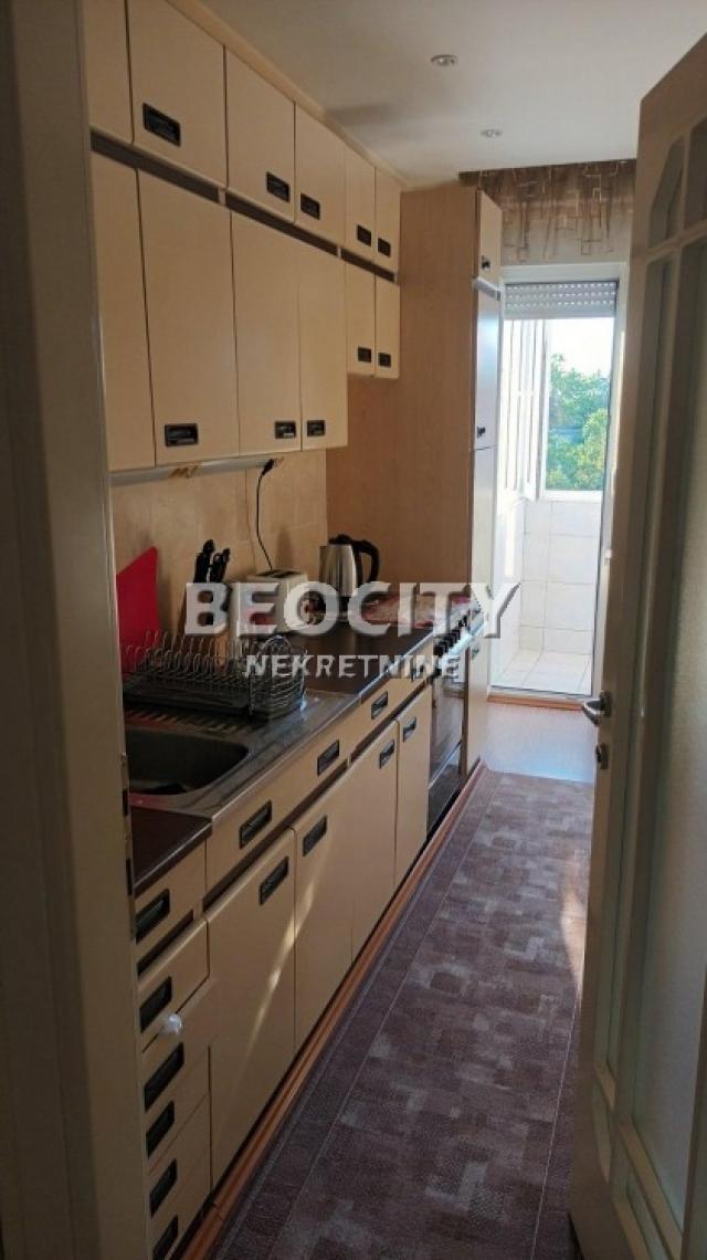 Novi Sad, Detelinara, Braće Mogin, 2. 0, 53m2, 90000EUR