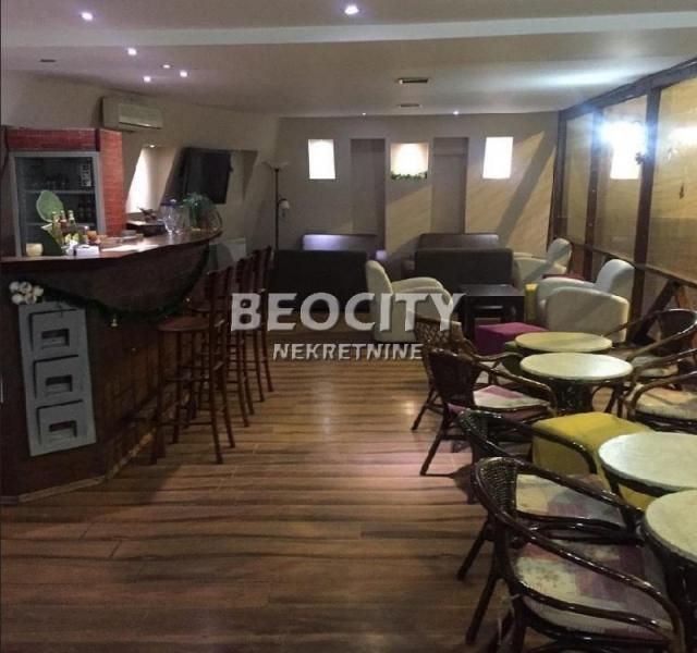 Čukarica, Sremčica, Obrenovacka , 2. 0, 800m2, 130000EUR Balon za fudbal 