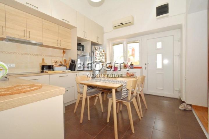 Zemun, Centar, , 2. 0, 52m2, 175000EUR