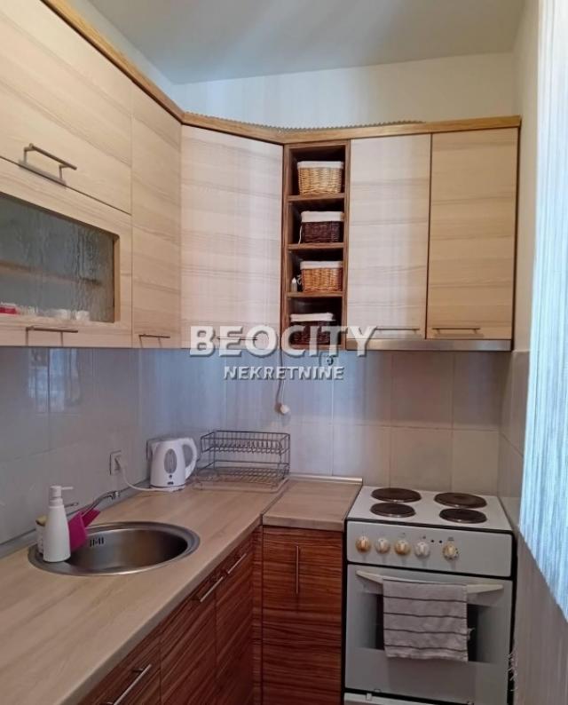 Novi Sad, Detelinara, Veselina Masleše, 2. 0, 45m2, 98000EUR