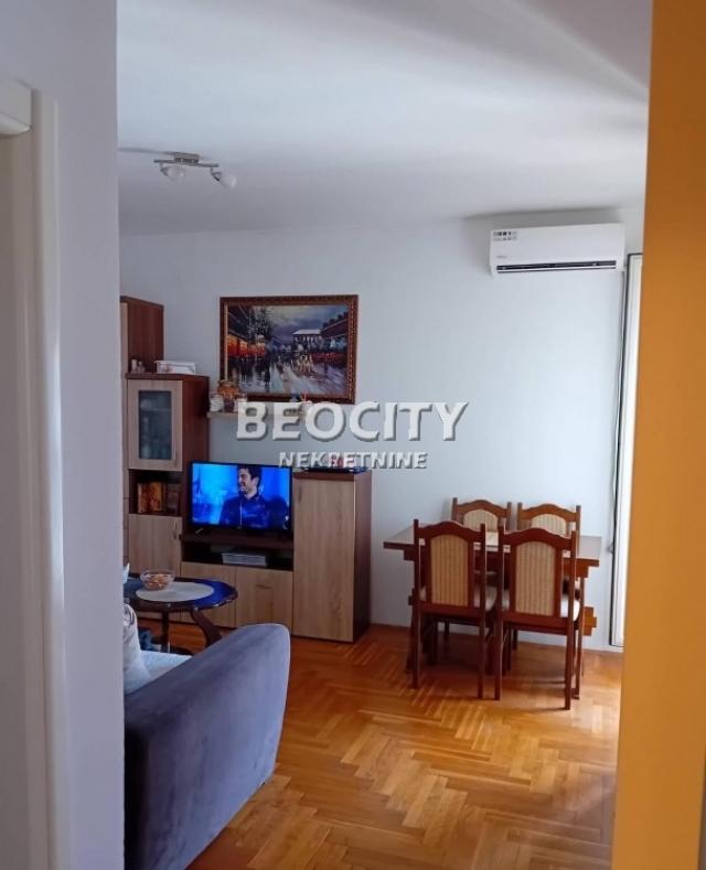 Novi Sad, Detelinara, Veselina Masleše, 2. 0, 45m2, 98000EUR