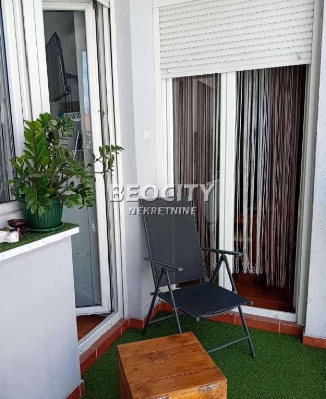 Novi Sad, Detelinara, Veselina Masleše, 2. 0, 45m2, 98000EUR