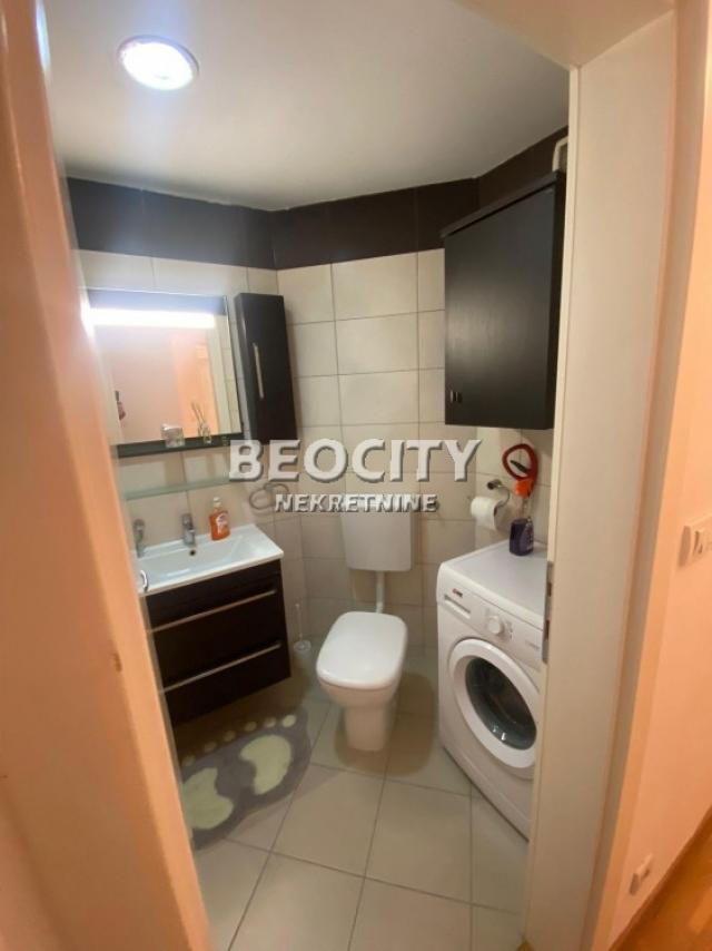 Voždovac, Stepa Stepanović, Generala Ljubomira Milića, 3. 0, 67m2, 900EUR