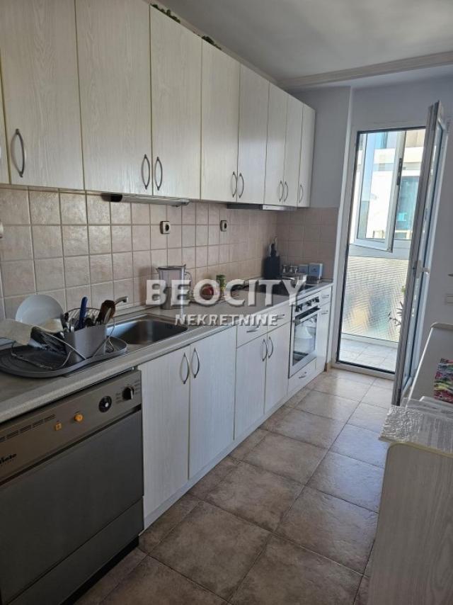 Stari grad, Knez Mihailova, Cara Uroša, 2. 0, 52m2, 900EUR