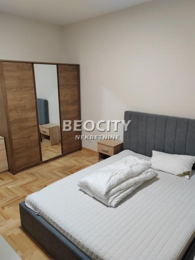 Vračar, Hram Svetog Save, Šumatovačka, 2. 5, 55m2, 1000EUR