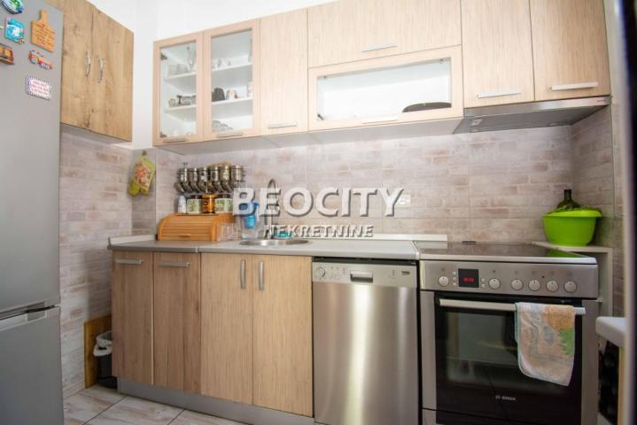 Zemun, Gornji grad, Pregrevica, 2. 5, 65m2, 168880EUR Top lokacija 