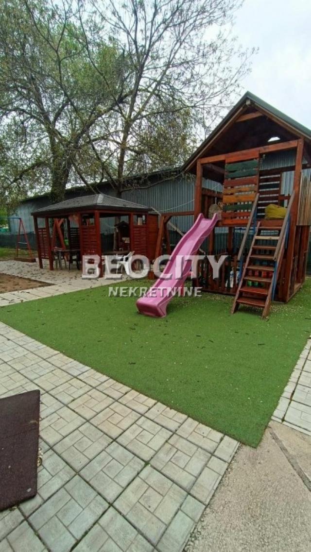 Zemun, Gornji grad, Pregrevica, 2. 5, 65m2, 168880EUR Top lokacija 