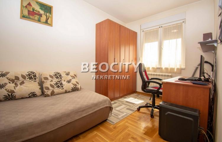 Zemun, Gornji grad, Pregrevica, 2. 5, 65m2, 168880EUR Top lokacija 