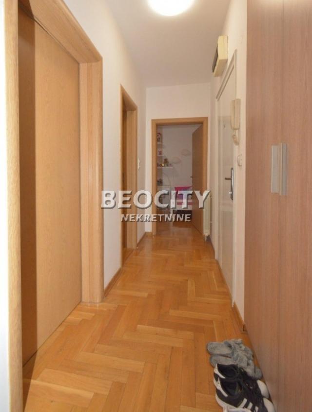 Zvezdara, Dimitrija Tucovića, Dimitrija Tucovića, 3. 0, 68m2, 160000EUR