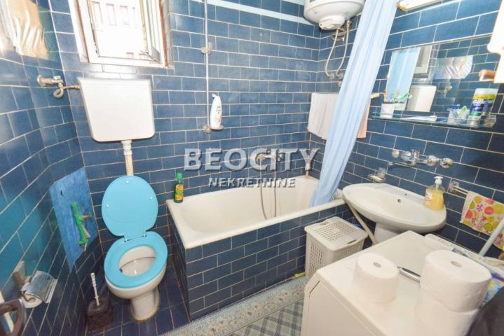 Zemun, Centar, Glavna, 3. 0, 92m2, 170000EUR