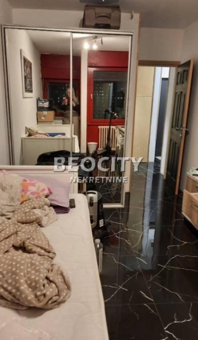 Voždovac, Banjica, Bulevar oslobođenja, 2. 0, 56m2, 155000EUR