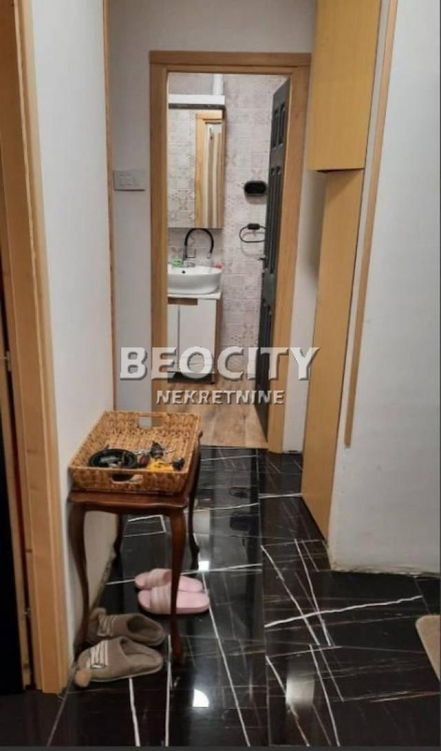 Voždovac, Banjica, Bulevar oslobođenja, 2. 0, 56m2, 155000EUR